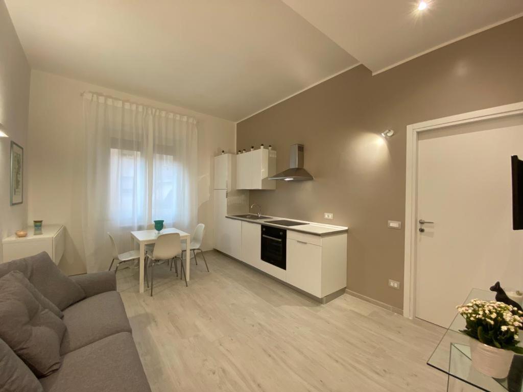 Riviera Apartments Pescara Buitenkant foto